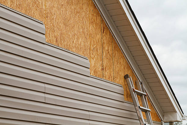 24/7 Emergency Vinyl Siding experts in Holmesville, OH